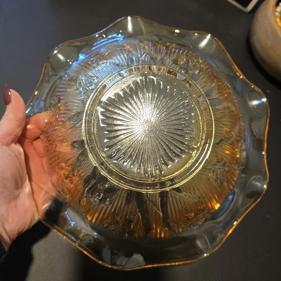 Vintage Depression Glass Jeannette Iris Herringbone Iridescent 12 Serving Bowl - Picture 8 of 9